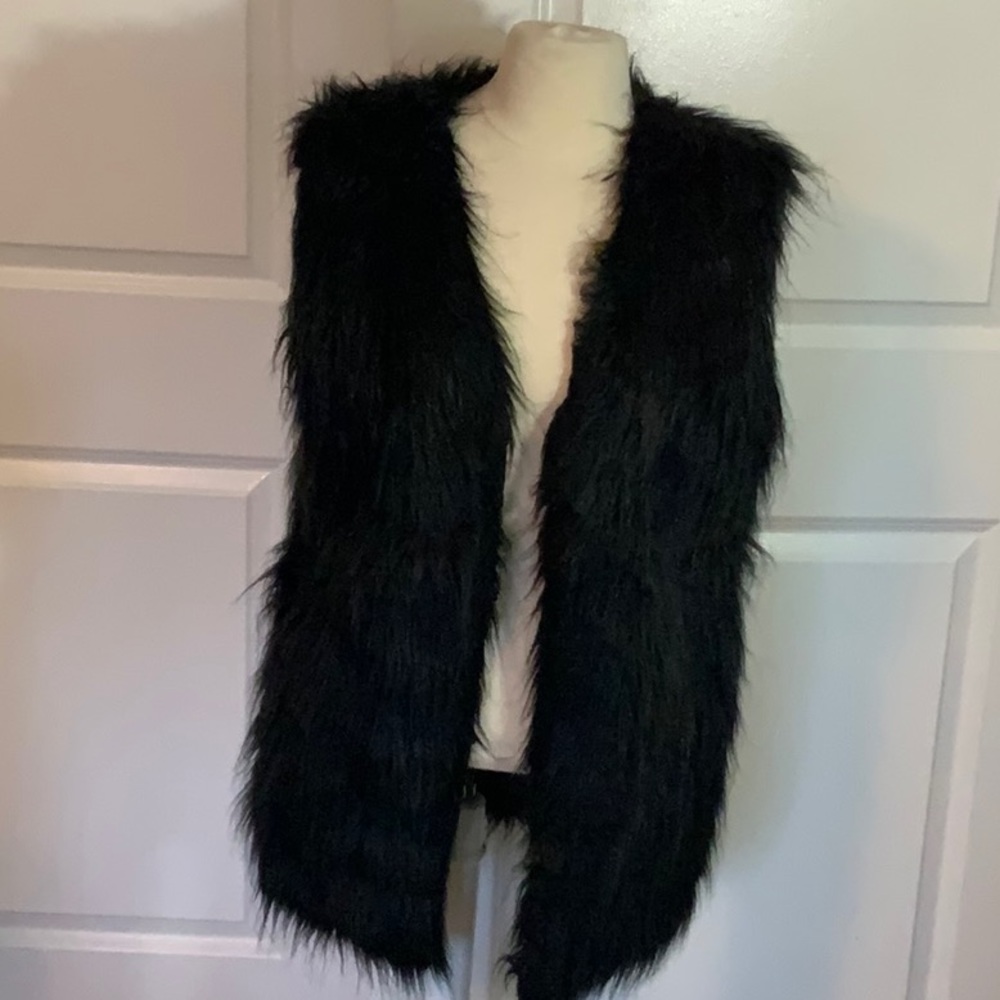 Vest Black fake fur